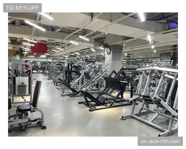 孙铭徽这训练强度,凌晨四点健身房打卡是常态? 孙铭徽这训练强度,凌晨四点健身房打卡是常态?